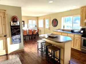 Image of Secluded Ranch House Close to Town