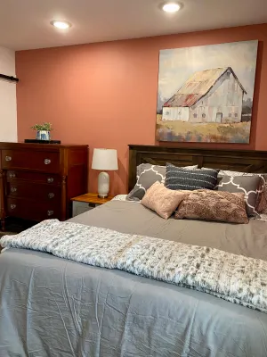 Image of Farmhouse suite @ Sycamore Acres