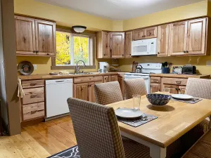 Image of Pictured Rocks Bungalow