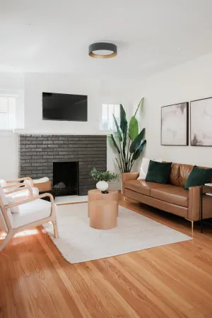 Image of Stylish Family\/Pet Friendly Cottage in Coveted Clark Park with Fenced In Yard