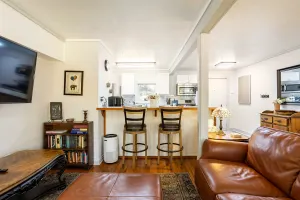 Image of Cozy Hideaway in the Duck Pond area of Gainesville