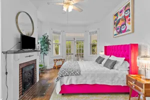 Image of Beautiful Balcony one bedroom  steps to downtown River Walk !