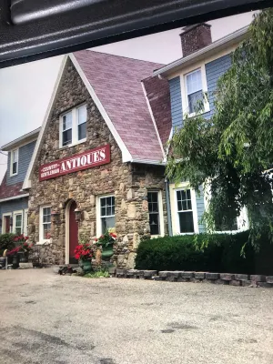 Image of Country Gentleman 2 bedroom furnished loft-#1