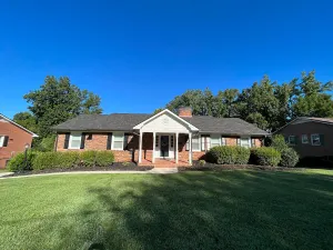 Image of New Beautiful 4 BR Home near Hospitals & Downtown