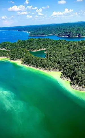 Image of Beautiful Lakehouse near Grider Hill Dock