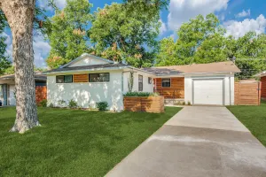 Image of Modern, Roomy, Game Room, Patio, Family Home, Private Parking