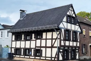 Image of Romantic half-timbered house on the Rhine -Workation-