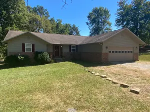Image of Large 4 BR Home near Buffalo River & Scenic Hwy 7