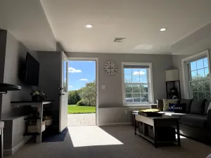 Image of Guest Suite with Private Entrance & View