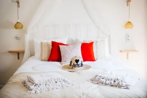 Image of Loveroom Du Perche : maison avec balnéo