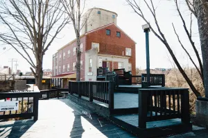 Image of Farmville Modern Loft