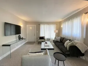 Image of NEWLY renovated! Modern 2bd/1ba, 7 blks from Mayo!