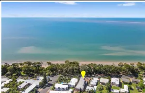 Image of BEACHFRONT On The Esplanade - Bay Views - Spacious Ground Floor unlimitedWIFI