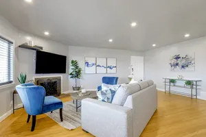 Image of Upscale stylish entire 4B2B house with amazing views