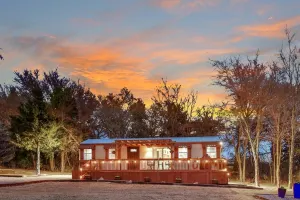 Image of Nanno's Nest charming cabin near Casino and Winery