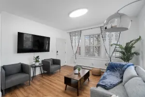 Image of City Retreat-Spacious & Stylish