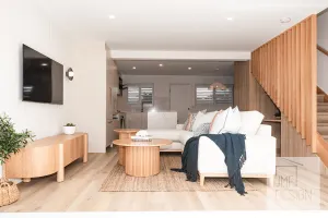 Image of Robert Street River Retreat 30 Secs to River