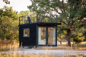 Image of New! Luxury Shipping Container The Desert Escape