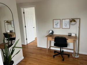 Image of Apt near Big E, Six Flags, Bradley airport