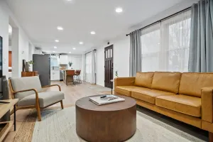 Image of Charming 2BR Near Fairgrounds and War College!