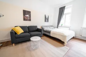 Image of FullHouse - Halle - NH14 - Daylight Bathroom - 3 Bedrooms