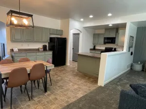 Image of Spacious Townhome w/ Garage