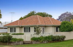 Image of Cute & Cuddly - Somerset Cottage