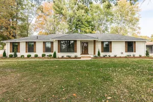 Image of Lakeshore Living- guest studio