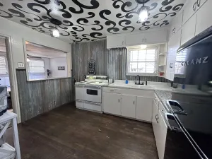 Image of \"The Vintage House