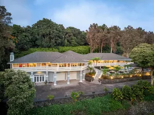 Image of 6,500+sf Private Estate Hosted Bed & Breakfast w\/ 4 King suites