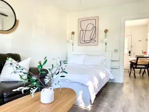 Image of Washington Bright & Airy Studio