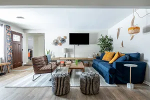 Image of Blue Beach Cottage - ~5 min Walk to Private Beach!