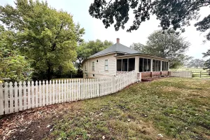 Image of Relaxing Home on the Outskirts!