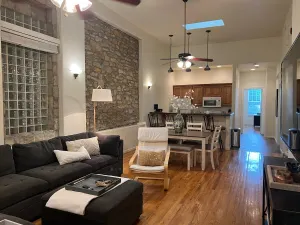 Image of Unique & Stylish ~ Close to KU & Dwtn