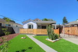 Image of San Jose SFH3B2B Santana Row&Mall /Airport/Parking