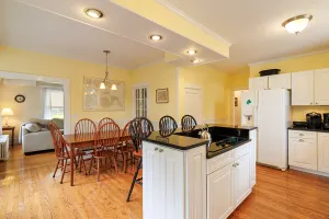 Image of Family & Dog Friendly 4BR in Downtown NE Harbor - Millbrook