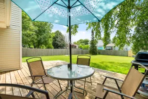 Image of Pets welcome! King bed+Deck+Fenced back yard