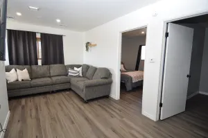 Image of Centrally Located in Thatcher