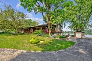 Image of Little Log Cabin - 6 miles to Shattuck- St. Mary’s