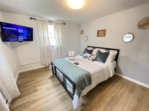 Image of Charming 2BD 1BA Apartment