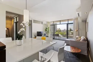 Image of Luxe Chic 3bd Apt City Skyline Views