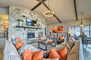 Image of Bright n Breezy Waterfront Lake Granbury Getaway!