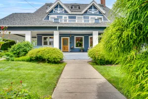 Image of Wine Country Home with Yard Walk to Downtown!