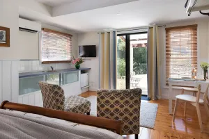 Image of Koovelly Garden Studio- cosy retreat