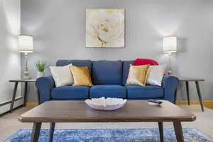 Image of King Bed-FAST WiFi - Near Froedtert - Undrgrd Parking