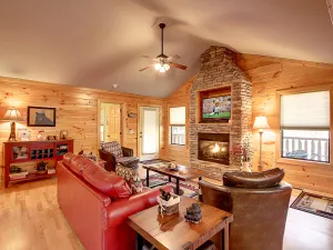 Image of Great location in Arts & Crafts Community in Gatlinburg! Hot tub, pool table, great outdoor space!