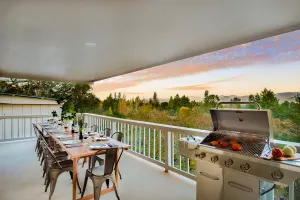 Image of Vino Blanco by AvantStay Private Wine Country Home w Mtn Views Deck