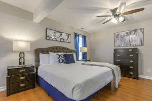 Image of Cabin Style & Cozy Back Deck Near LakePoint PBR