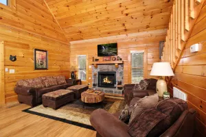 Image of Spacious & Relaxing Retreat! HOT TUB! 2 BR+Loft