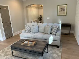 Image of Fully Fenced & Fitted 4BR Near LakePoint Sports